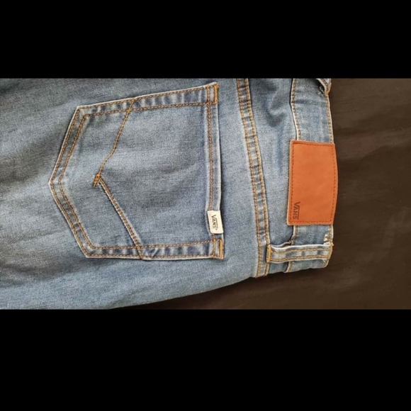 Clothes - Picture 4 of 7